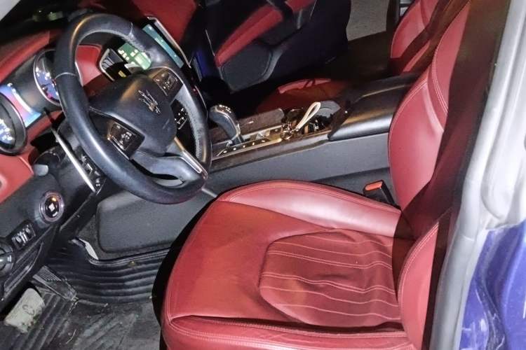 Used Maserati Ghibli 2014 3.0T S Q4 Left Front Seat