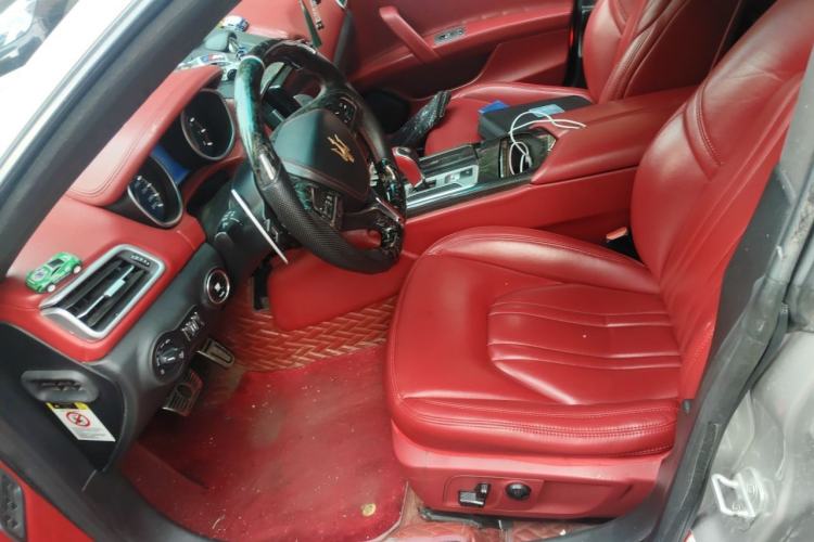 Used Maserati Ghibli 2014 3.0T Standard Edition Left Front Seat