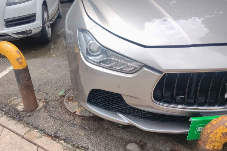 Used Maserati Ghibli 2014 3.0T Standard Edition Right Front Headlight