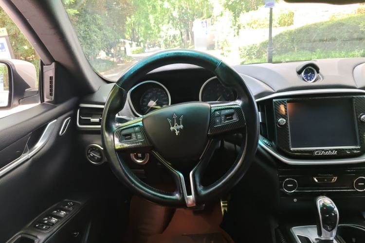Used Maserati Ghibli 2014 3.0T Standard Edition Steering Wheel