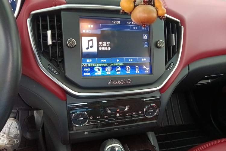 Used Maserati Ghibli 2014 3.0T Standard Edition Audio And AC Panel
