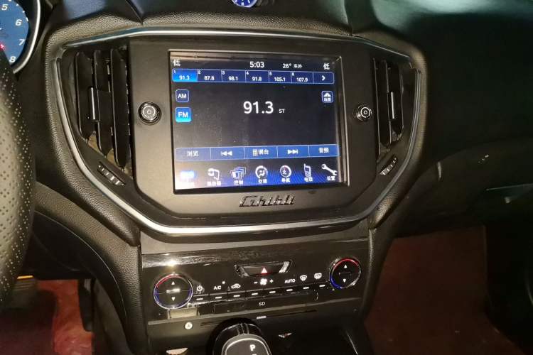 Used Maserati Ghibli 2014 3.0T Standard Edition Audio And AC Panel