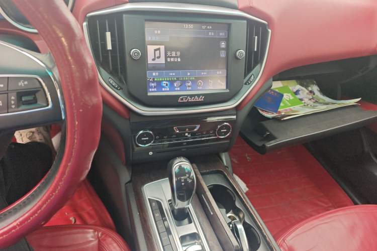 Used Maserati Ghibli 2014 3.0T Standard Edition Audio And AC Panel