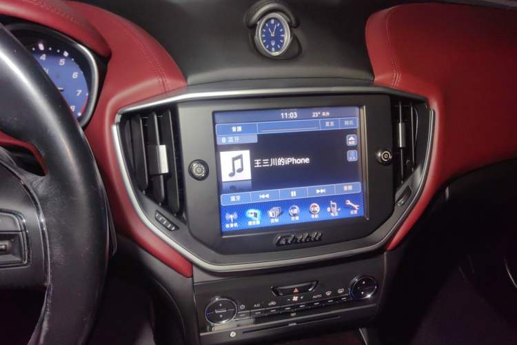 Used Maserati Ghibli 2014 3.0T Standard Edition Audio And AC Panel