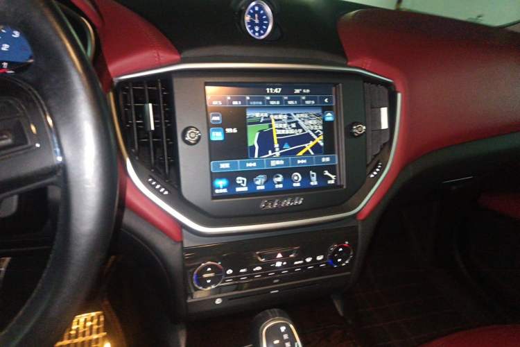 Used Maserati Ghibli 2014 3.0T Standard Edition Audio And AC Panel