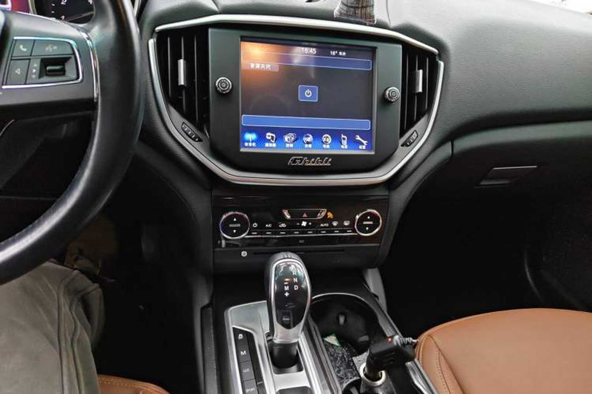 Used Maserati Ghibli 2014 3.0T Standard Edition Audio And AC Panel