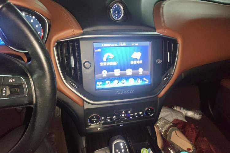 Used Maserati Ghibli 2014 3.0T Standard Edition Audio And AC Panel