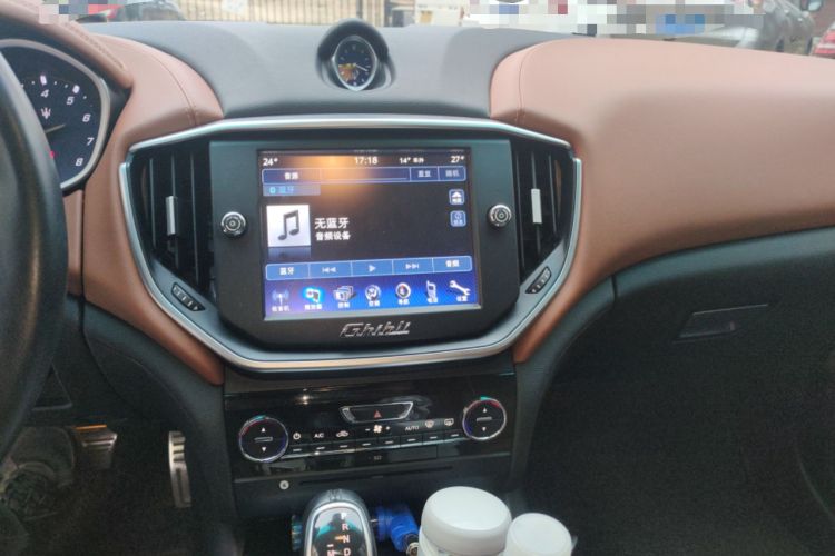 Used Maserati Ghibli 2014 3.0T Standard Edition Audio And AC Panel