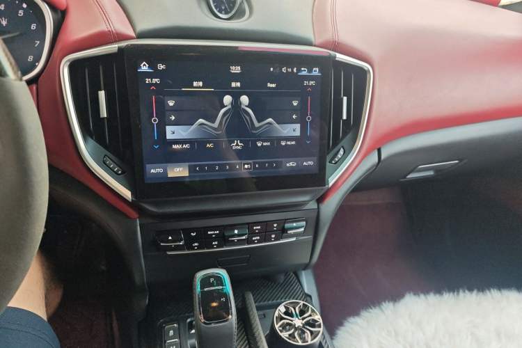 Used Maserati Ghibli 2014 3.0T Standard Edition Audio And AC Panel