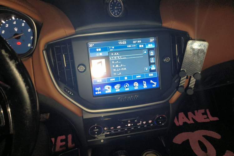 Used Maserati Ghibli 2014 3.0T Standard Edition Audio And AC Panel