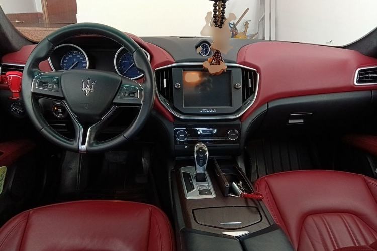 Used Maserati Ghibli 2014 3.0T Standard Edition Center Console