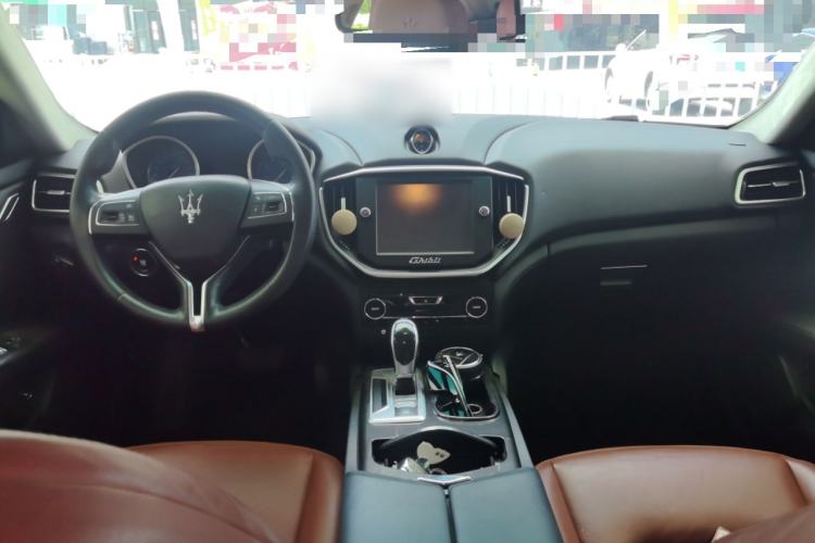 Used Maserati Ghibli 2014 3.0T Standard Edition Center Console