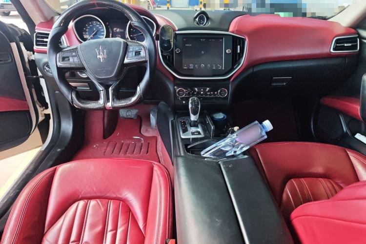 Used Maserati Ghibli 2014 3.0T Standard Edition Center Console