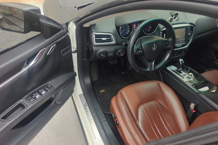 Used Maserati Ghibli 2014 3.0T Standard Edition Driver Seat