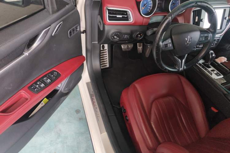 Used Maserati Ghibli 2014 3.0T Standard Edition Driver Seat