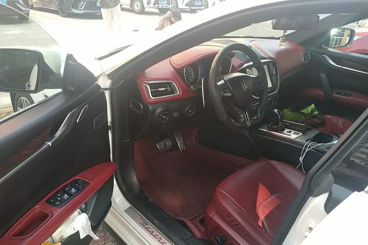 Used Maserati Ghibli 2014 3.0T Standard Edition Driver Seat