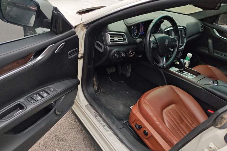 Used Maserati Ghibli 2014 3.0T Standard Edition Driver Seat