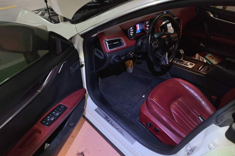 Used Maserati Ghibli 2014 3.0T Standard Edition Driver Seat