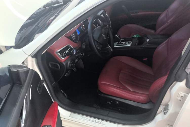 Used Maserati Ghibli 2014 3.0T Standard Edition Driver Seat