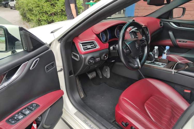 Used Maserati Ghibli 2014 3.0T Standard Edition Driver Seat