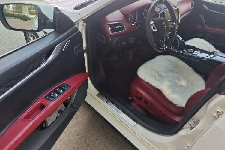 Used Maserati Ghibli 2014 3.0T Standard Edition Driver Seat