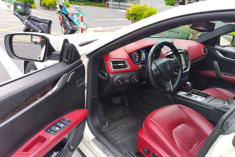 Used Maserati Ghibli 2014 3.0T Standard Edition Driver Seat