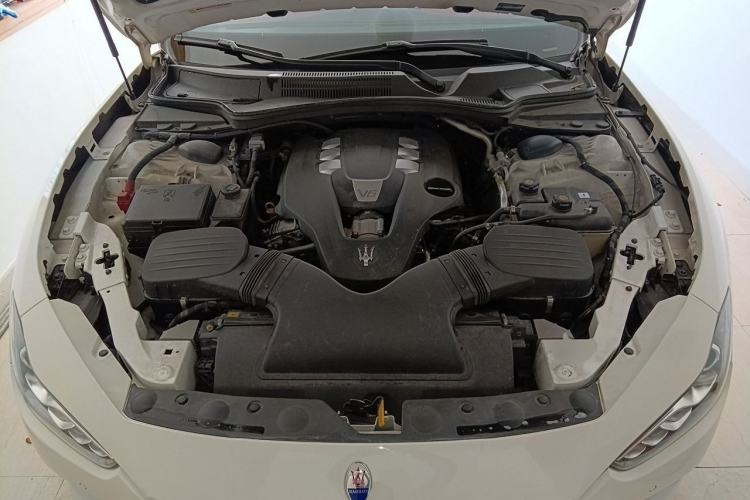 Used Maserati Ghibli 2014 3.0T Standard Edition Engine Bay