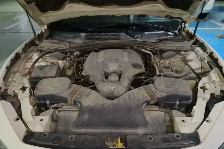 Used Maserati Ghibli 2014 3.0T Standard Edition Engine Bay