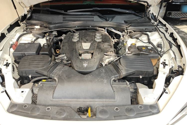 Used Maserati Ghibli 2014 3.0T Standard Edition Engine Bay