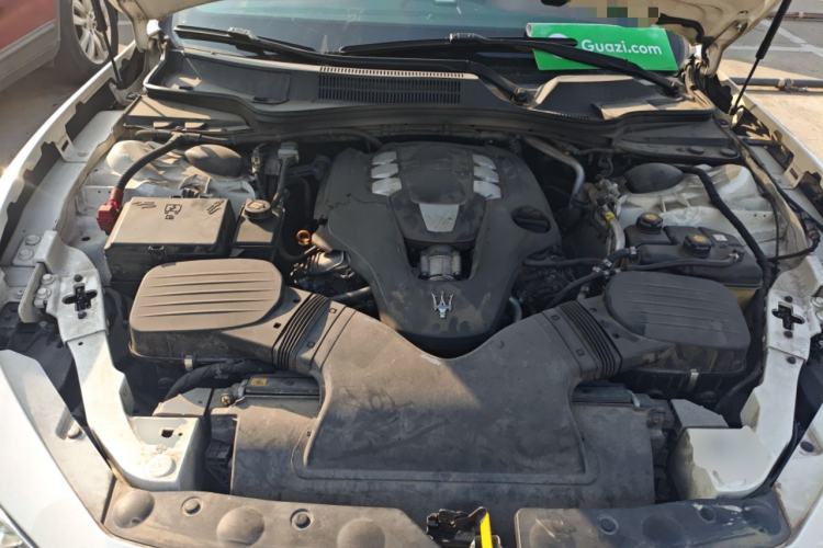 Used Maserati Ghibli 2014 3.0T Standard Edition Engine Bay