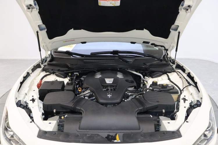 Used Maserati Ghibli 2014 3.0T Standard Edition Engine Bay