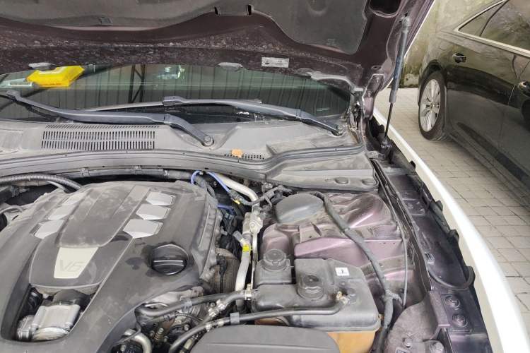 Used Maserati Ghibli 2014 3.0T S Engine Bay Left