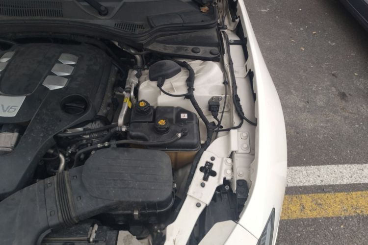 Used Maserati Ghibli 2014 3.0T Standard Edition Engine Bay Left