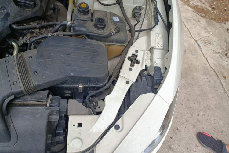 Used Maserati Ghibli 2014 3.0T S Engine Bay Left