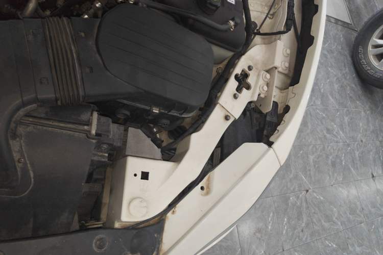 Used Maserati Ghibli 2014 3.0T Standard Edition Engine Bay Left