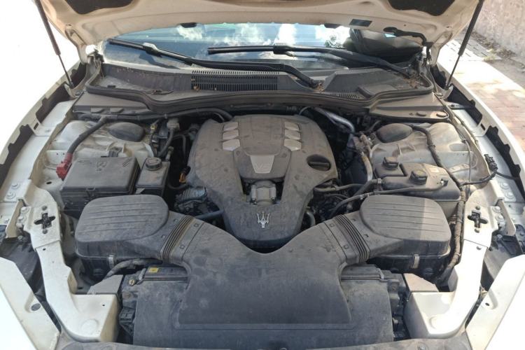Used Maserati Ghibli 2014 3.0T Standard Edition Engine Bay