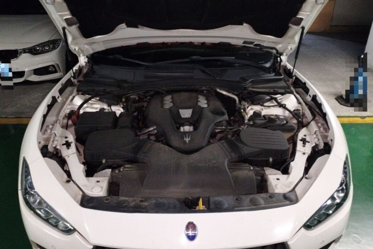 Used Maserati Ghibli 2014 3.0T Standard Edition Engine Bay