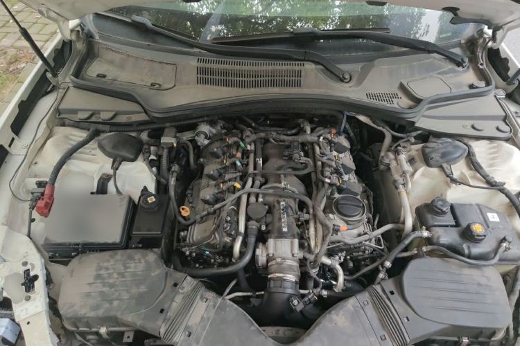 Used Maserati Ghibli 2014 3.0T Standard Edition Engine Bay