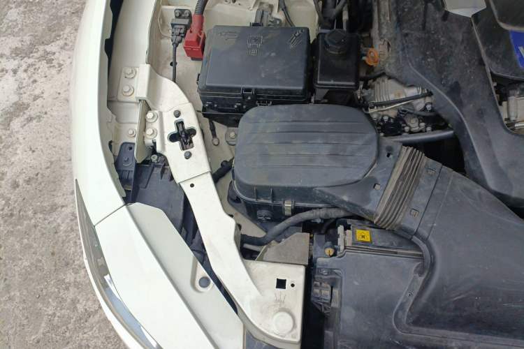 Used Maserati Ghibli 2014 3.0T S Engine Bay Right