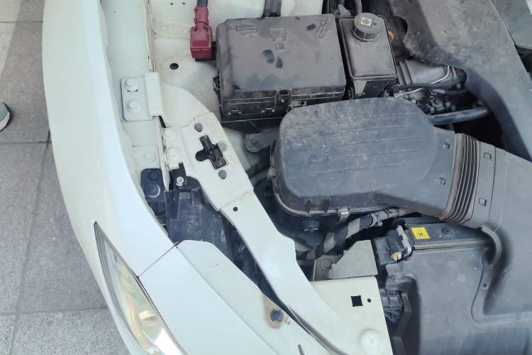 Used Maserati Ghibli 2014 3.0T Standard Edition Engine Bay Right