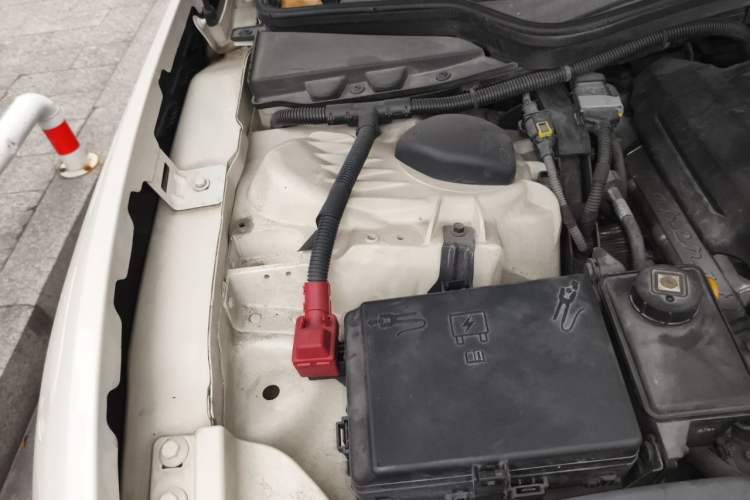 Used Maserati Ghibli 2014 3.0T Standard Edition Engine Bay Right