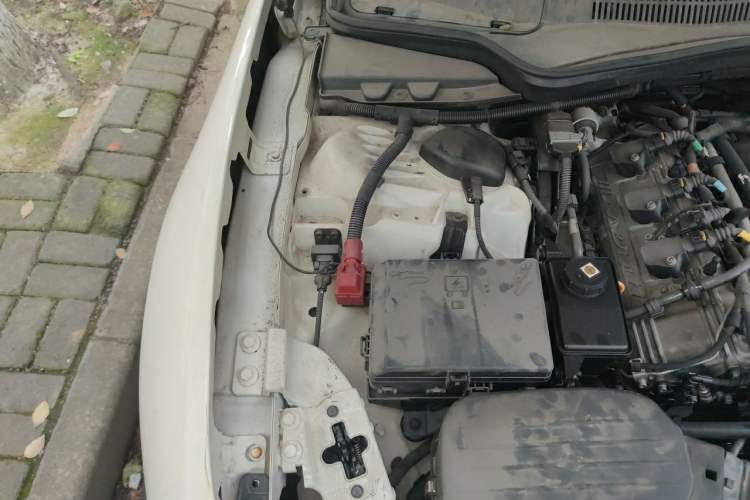 Used Maserati Ghibli 2014 3.0T Standard Edition Engine Bay Right