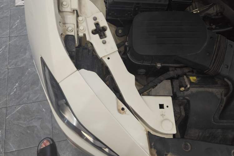 Used Maserati Ghibli 2014 3.0T Standard Edition Engine Bay Right