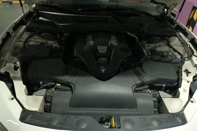 Used Maserati Ghibli 2014 3.0T Standard Edition Engine Bay