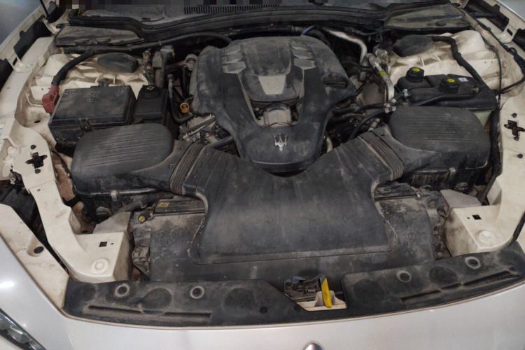 Used Maserati Ghibli 2014 3.0T Standard Edition Engine Bay
