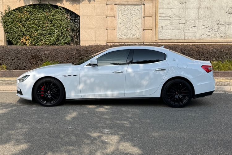 Used Maserati Ghibli 2014 3.0T Standard Edition Exterior 3