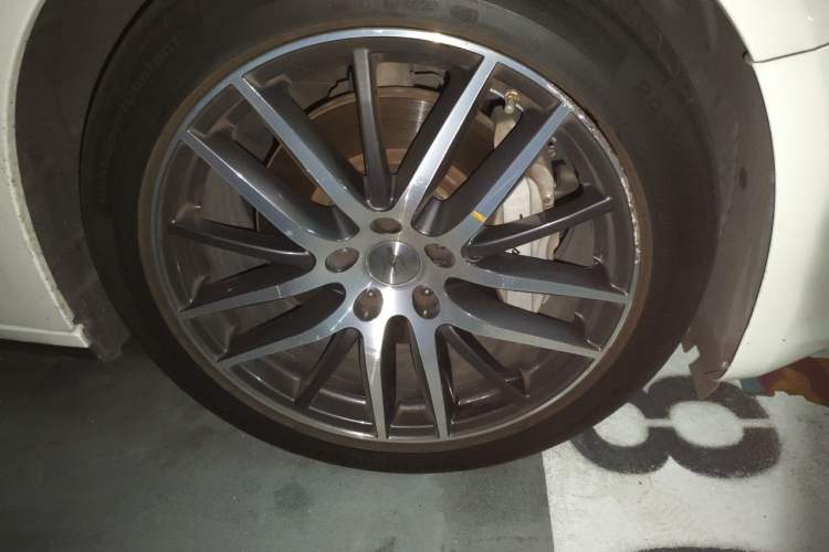 Used Maserati Ghibli 2014 3.0T Standard Edition Exterior 4