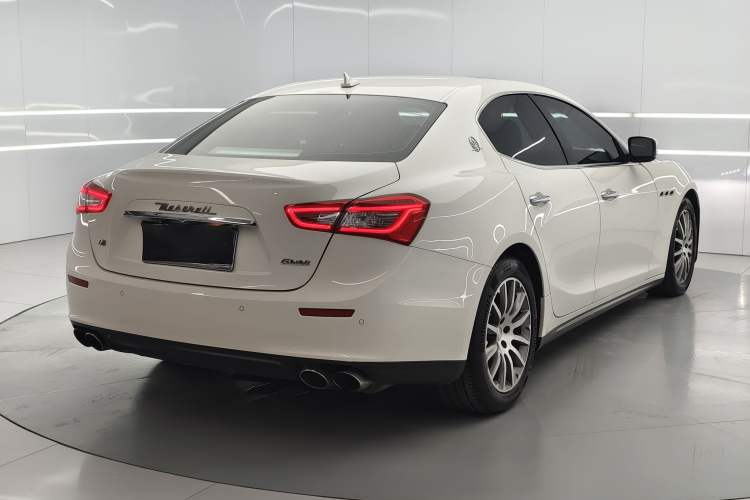 Used Maserati Ghibli 2014 3.0T S Q4 Exterior 5