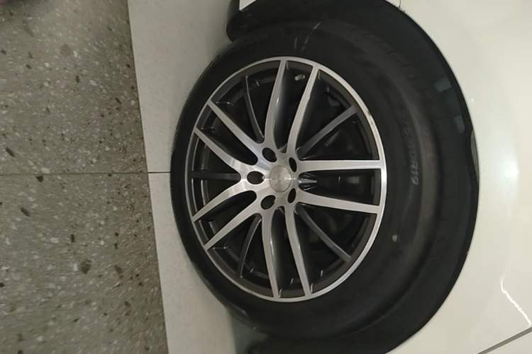 Used Maserati Ghibli 2014 3.0T Standard Edition Exterior 5