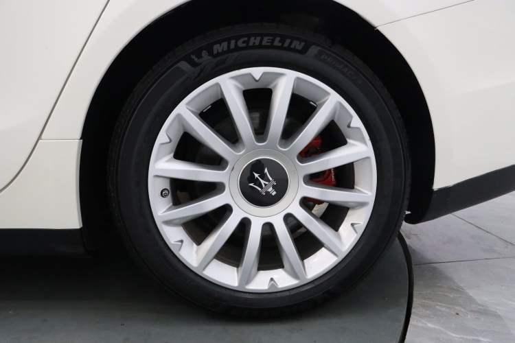 Used Maserati Ghibli 2014 3.0T Standard Edition Exterior 6